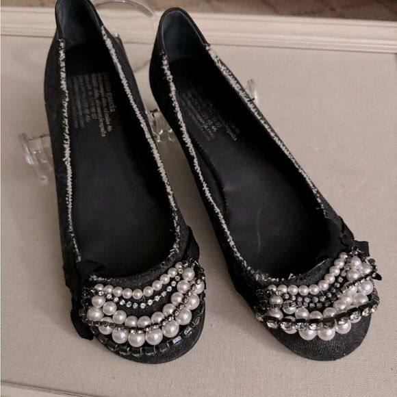 Pedro Garcia dark denim ballet flat with crystal and pearl embellishment 39.5 - Picture 1 of 10
